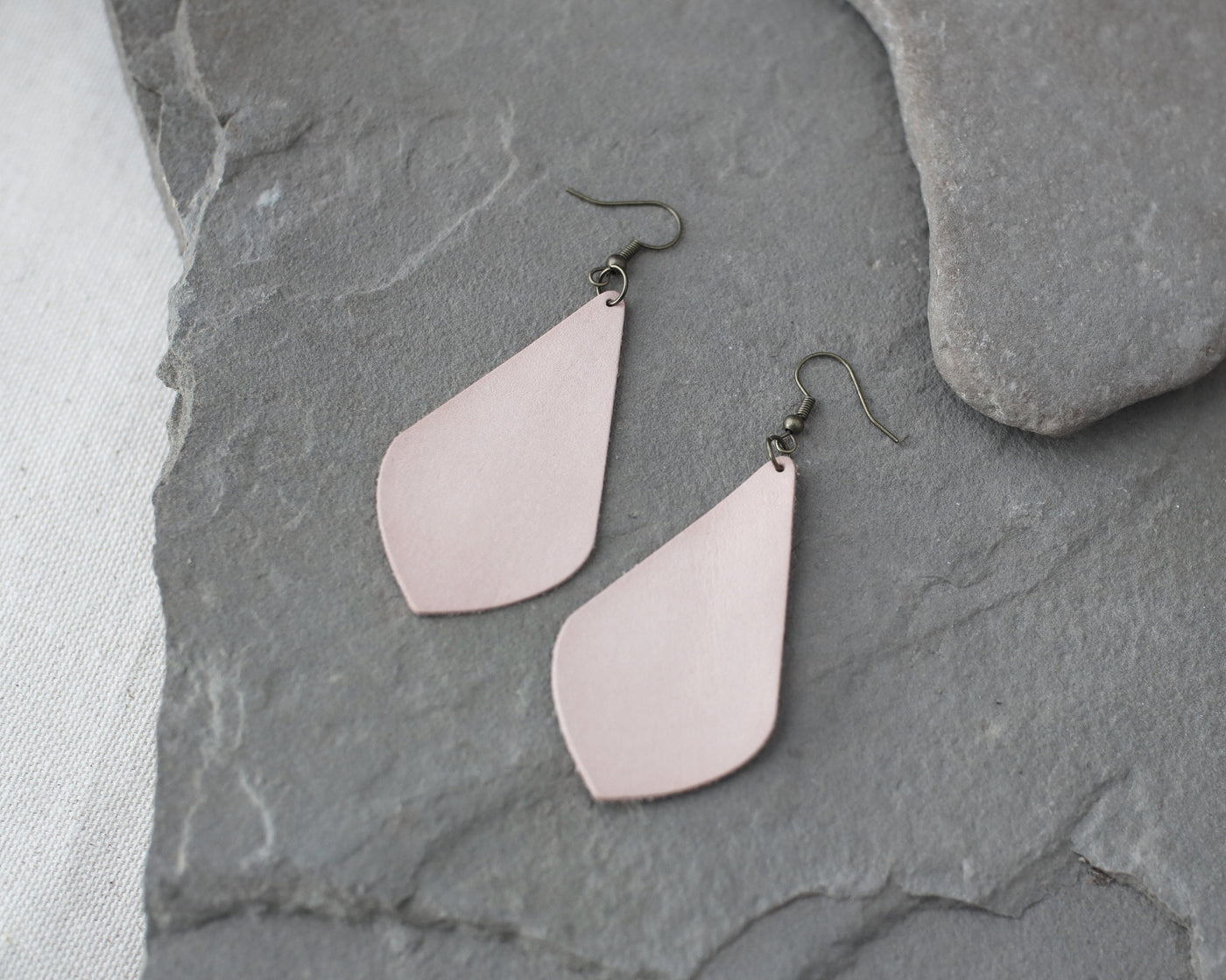 Leather Earrings: Drop Leaf C