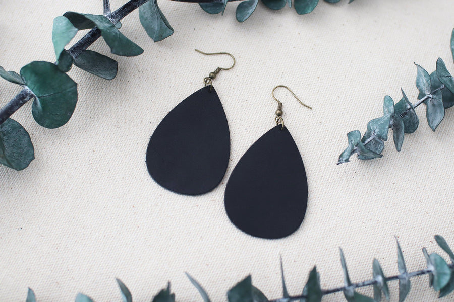 Leather Earrings: Teardrop C