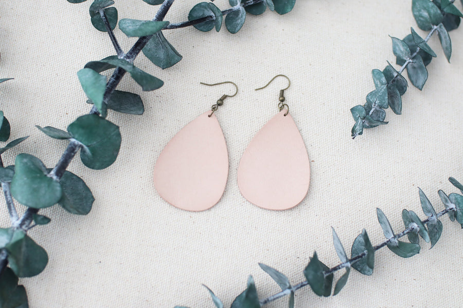 Leather Earrings: Teardrop B