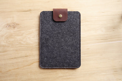 iPad Case with Pen Slot